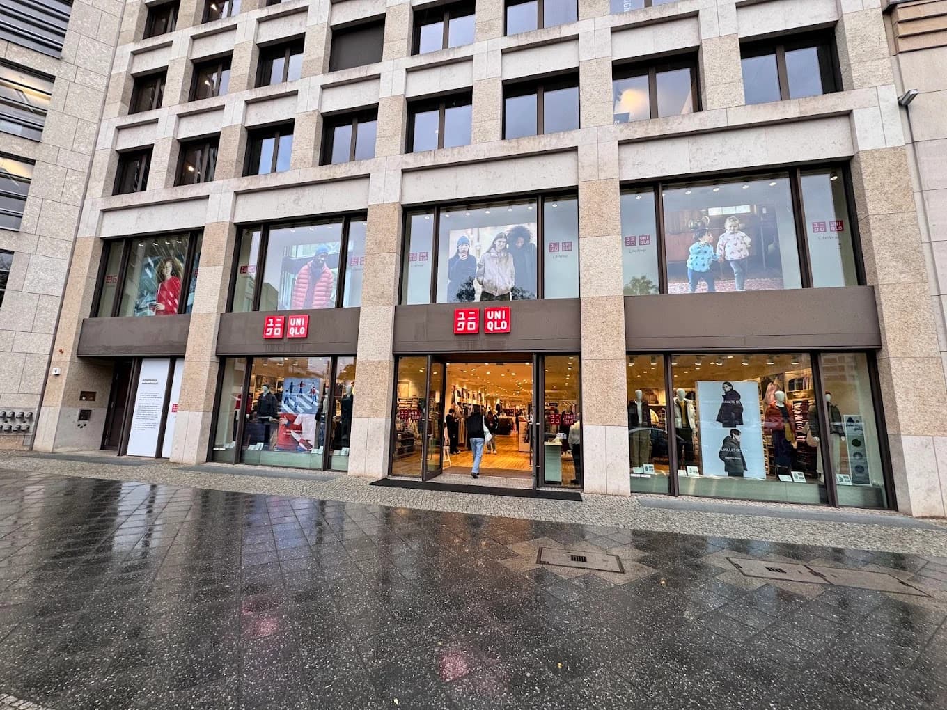 Uniqlo - Leipziger Platz