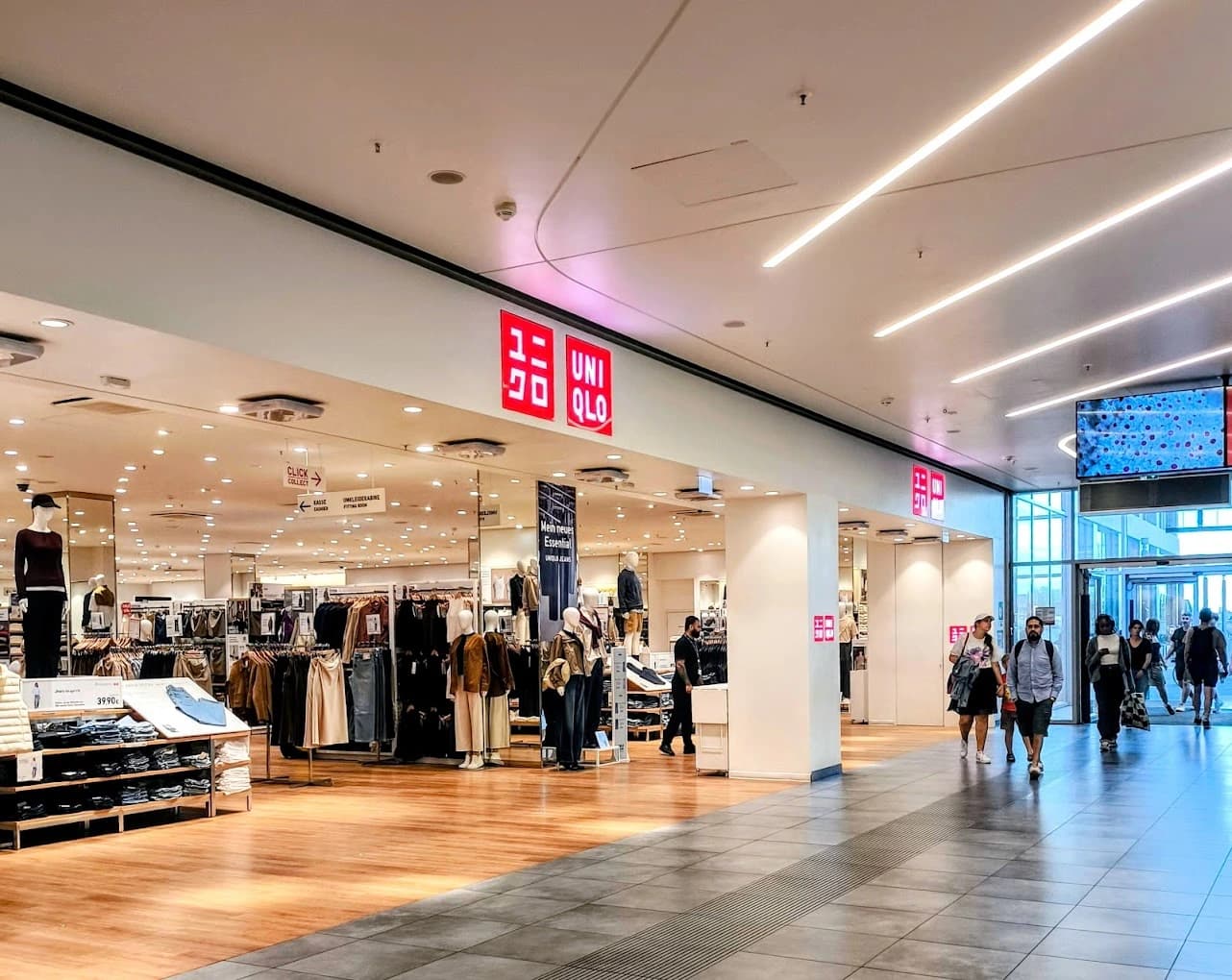 Uniqlo - Eastside Mall